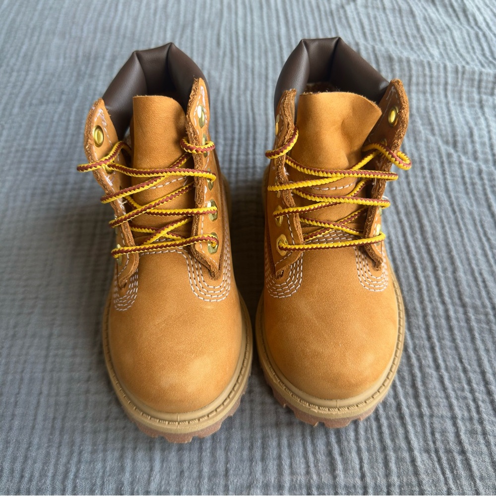 Timberland Premium 6-Inch Boot - Picture 4 of 11